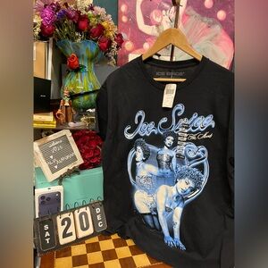 Ice Spice graphic tee
ICE SPICE